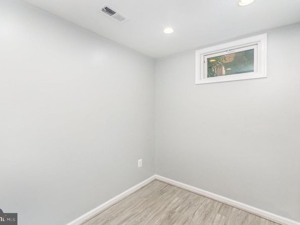 2446 S Walter Reed Drive 2, Arlington VA 22206