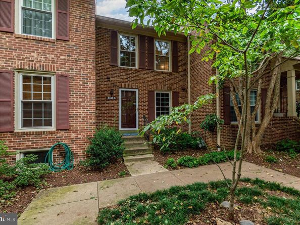 2446 S Walter Reed Drive 2, Arlington VA 22206