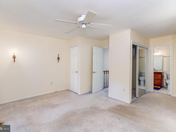 2446 S Walter Reed Drive 2, Arlington VA 22206