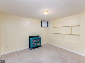 2446 S Walter Reed Drive 2, Arlington VA 22206