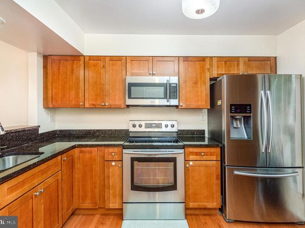 2446 S Walter Reed Drive 2, Arlington VA 22206