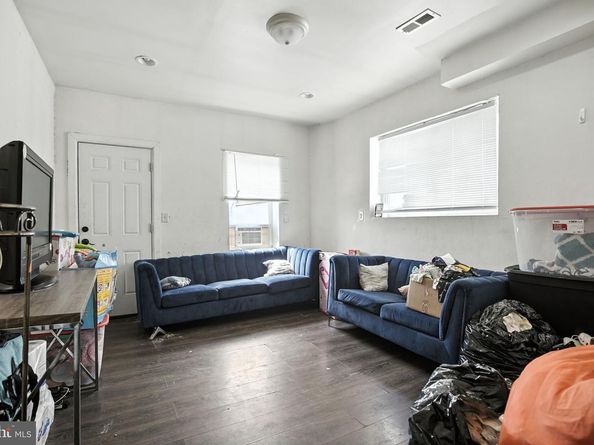 3846 W Girard Avenue, Philadelphia PA 19104