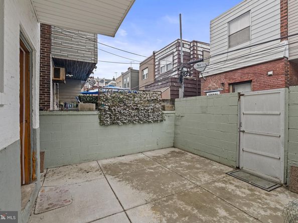 2521 S Hicks Street, Philadelphia PA 19145