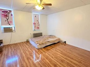 2033 S 9TH Street, Philadelphia PA 19148