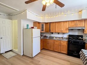 2033 S 9TH Street, Philadelphia PA 19148