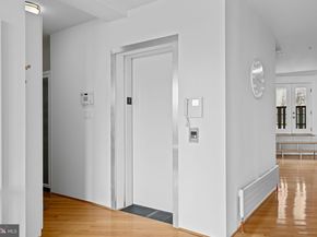 1213-15 Locust Street B, Philadelphia PA 19107