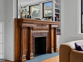 1213-15 Locust Street B, Philadelphia PA 19107