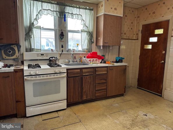 Walter Street, Philadelphia PA 19111