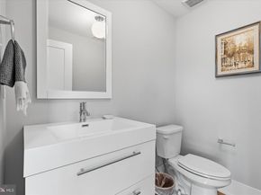 420 Fawn Hill Lane, Penn Valley PA 19072