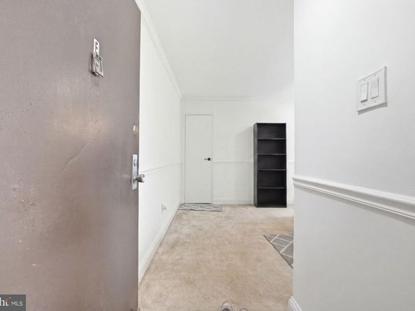 6141 Edsall Road E, Alexandria VA 22304