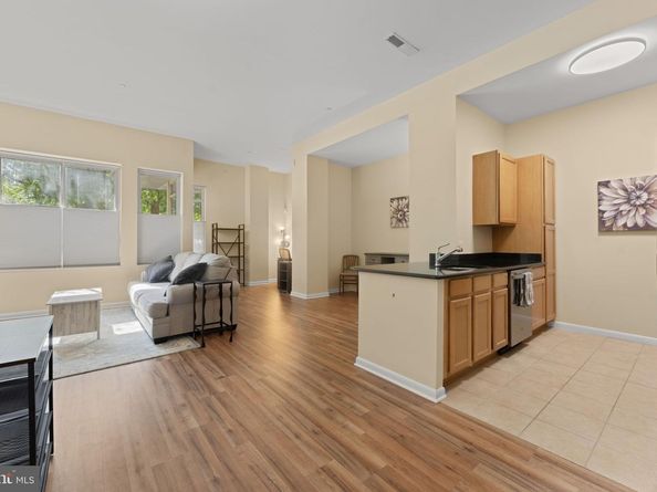 355 I Street SW S104, Washington DC 20024