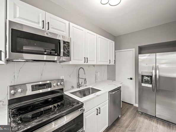 1652 W Mentor Street, Philadelphia PA 19141