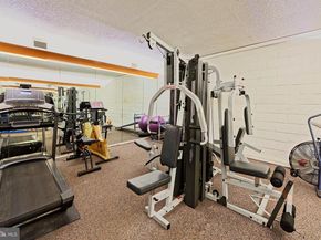 7640 Tremayne 202, Mclean VA 22102