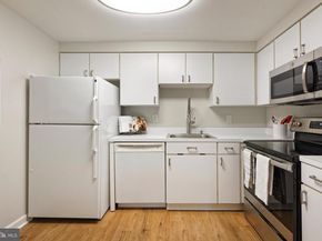 7640 Tremayne 202, Mclean VA 22102