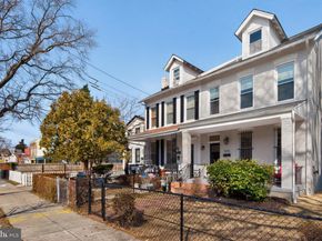 915 Hamilton Street NW, Washington DC 20011