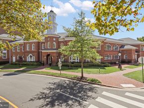 234 Murtha Street, Alexandria VA 22304