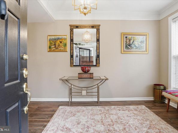 234 Murtha Street, Alexandria VA 22304