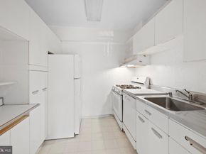 4201 Cathedral Avenue NW 111E, Washington DC 20016