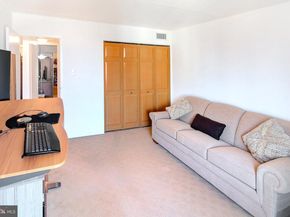 6300 Stevenson Avenue 1018, Alexandria VA 22304