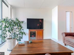 6300 Stevenson Avenue 1018, Alexandria VA 22304