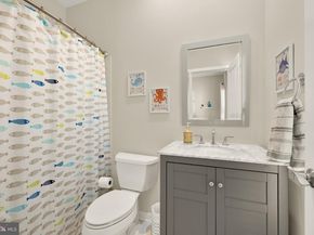 920 4TH Street SE, Washington DC 20003