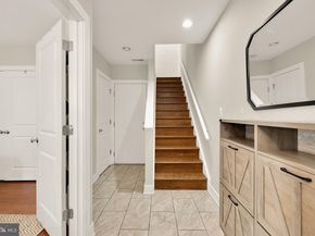 920 4TH Street SE, Washington DC 20003