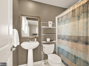 920 4TH Street SE, Washington DC 20003