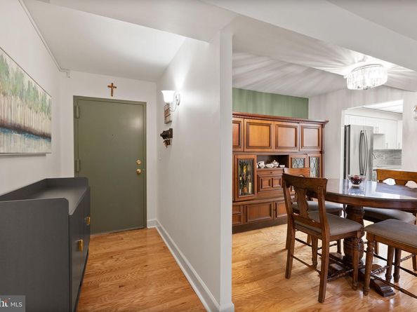7651 Tremayne Place 211, Mclean VA 22102