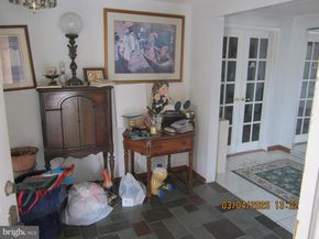 5800 Griscomb Drive, Bensalem PA 19020