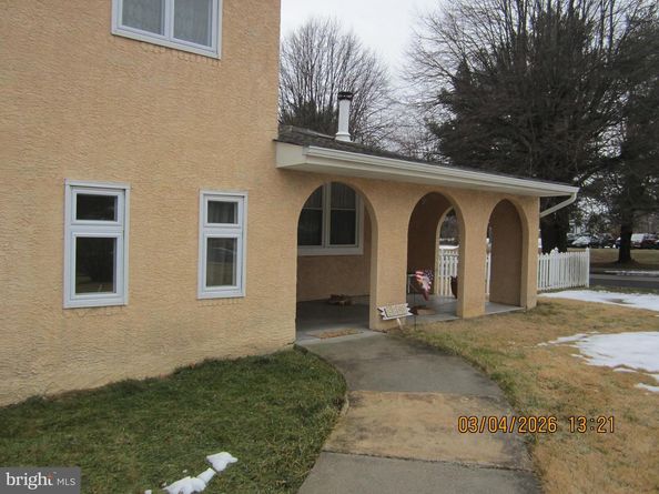 5800 Griscomb Drive, Bensalem PA 19020