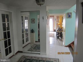 5800 Griscomb Drive, Bensalem PA 19020