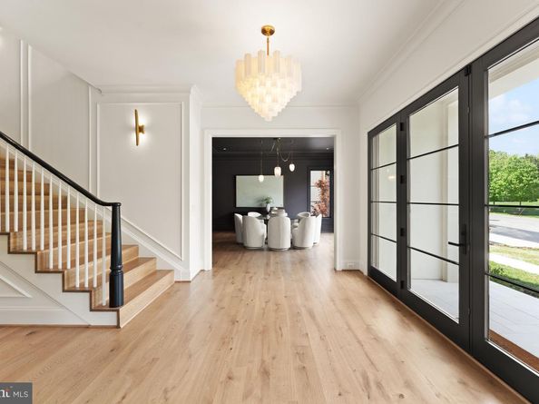 6811 Wemberly Way, Mclean VA 22101