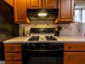 309 Glenwood Road, Elkins Park PA 19027