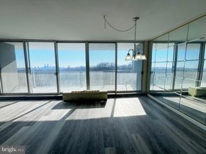 3900 Ford Road 14L, Philadelphia PA 19131