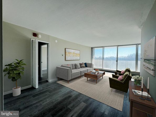 3900 Ford Road 14L, Philadelphia PA 19131