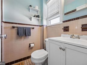 8557 Castor Avenue, Philadelphia PA 19152