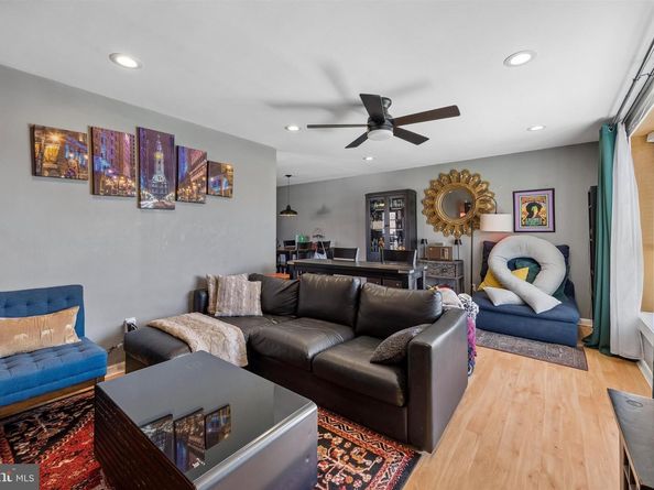 8557 Castor Avenue, Philadelphia PA 19152