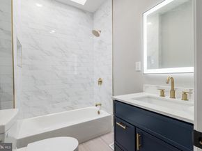 726 Mountain Street, Philadelphia PA 19148