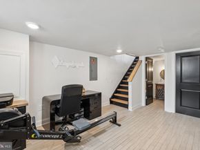 309 Greenwich Street, Philadelphia PA 19147