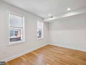 309 Greenwich Street, Philadelphia PA 19147