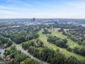 11860 S Lakes Court, Reston VA 20191