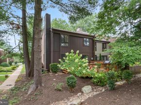 11860 S Lakes Court, Reston VA 20191