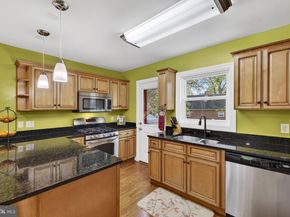 7139 Parkview Avenue, Falls Church VA 22042