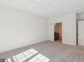 500 Admirals Way 231, Philadelphia PA 19146