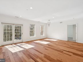 500 Admirals Way 231, Philadelphia PA 19146