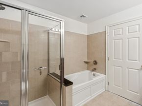 500 Admirals Way 231, Philadelphia PA 19146