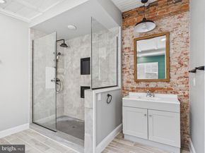 654 N 36TH Street, Philadelphia PA 19104