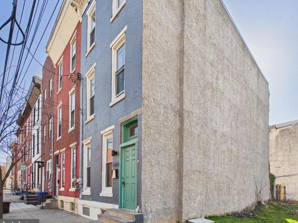 654 N 36TH Street, Philadelphia PA 19104