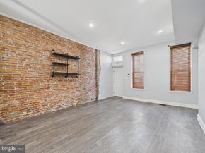 654 N 36TH Street, Philadelphia PA 19104