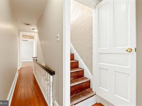 212 Fairmount Avenue, Philadelphia PA 19123